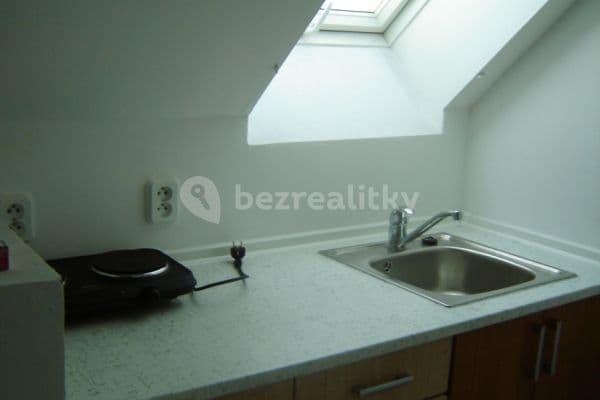 Prenájom bytu 1-izbový 32 m², K Třebonicům, Praha Prenájom bytu 1-izbový 32 m², K Třebonicům, Praha