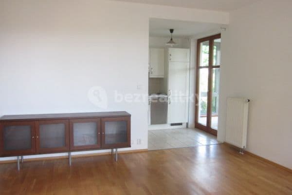 Prenájom bytu 2-izbový 65 m², Paťanka, Praha Prenájom bytu 2-izbový 65 m², Paťanka, Praha