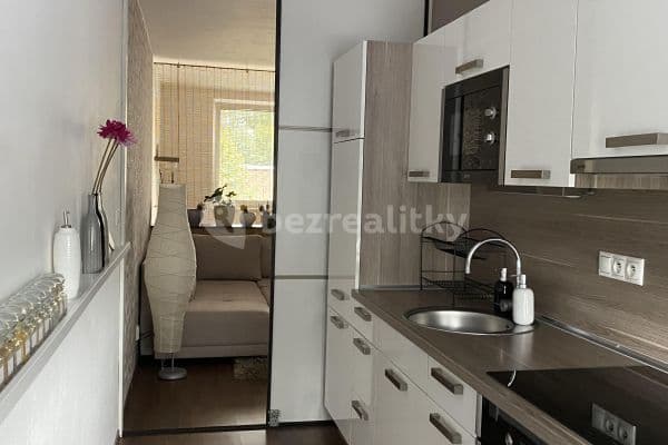 Prenájom bytu 1-izbový 45 m², Haanova, Petržalka Prenájom bytu 1-izbový 45 m², Haanova, Petržalka
