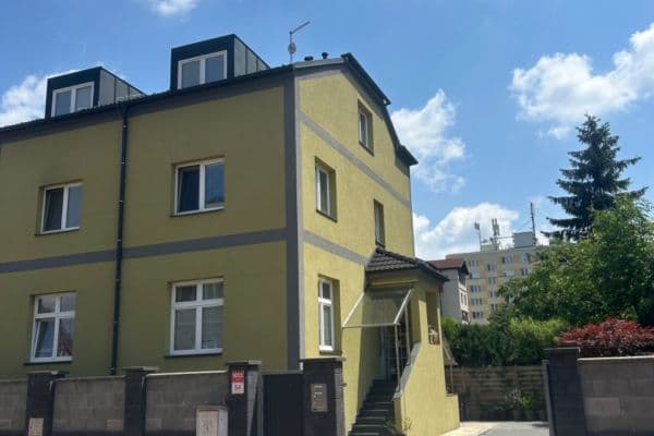Prenájom bytu 3-izbový 70 m², Jírovcova, České Budějovice Prenájom bytu 3-izbový 70 m², Jírovcova, České Budějovice