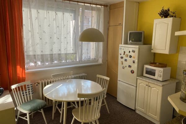 Prenájom bytu 2-izbový 60 m², Mikulov Prenájom bytu 2-izbový 60 m², Mikulov