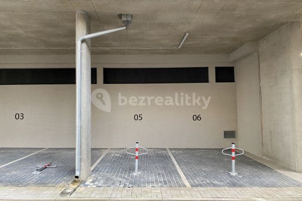 Prenájom garáže 13 m², Olgy Havlové, Hlavní město Praha Prenájom garáže 13 m², Olgy Havlové, Hlavní město Praha