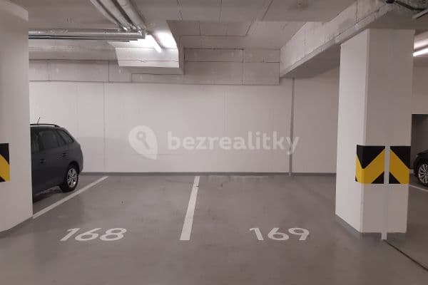 Prenájom garáže 15 m², U Průhonu, Hlavní město Praha Prenájom garáže 15 m², U Průhonu, Hlavní město Praha