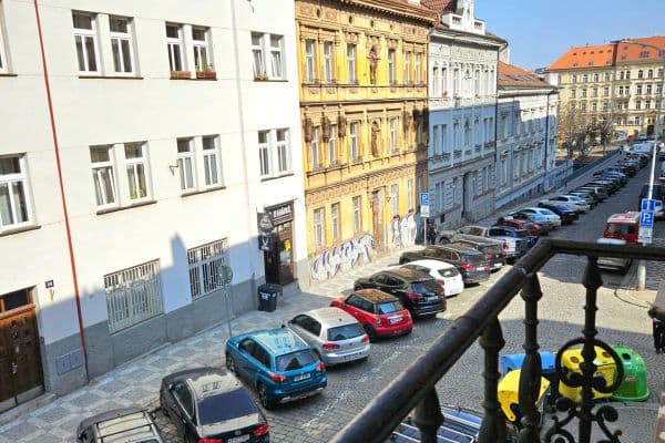 Prenájom bytu 3-izbový 90 m², Krásova, Hlavní město Praha Prenájom bytu 3-izbový 90 m², Krásova, Hlavní město Praha