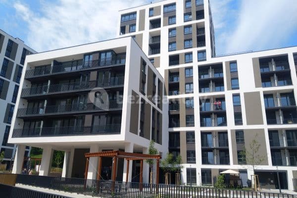 Prenájom bytu 1-izbový 38 m², Olgy Havlové, Praha Prenájom bytu 1-izbový 38 m², Olgy Havlové, Praha
