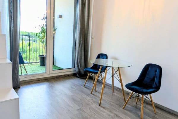Prenájom bytu 1-izbový 38 m², Olgy Havlové, Praha Prenájom bytu 1-izbový 38 m², Olgy Havlové, Praha