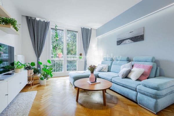 Prenájom bytu 2-izbový 60 m², Jakutská, Hlavní město Praha Prenájom bytu 2-izbový 60 m², Jakutská, Hlavní město Praha