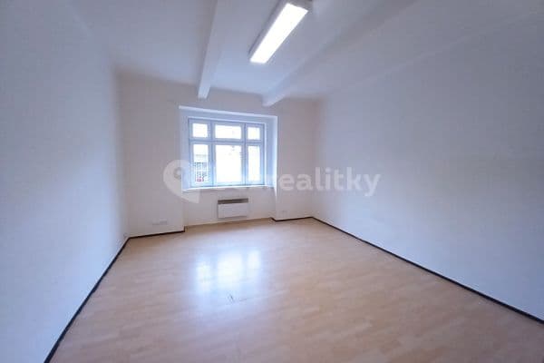 Prenájom bytu 31 m², Bulharská, Praha, Praha