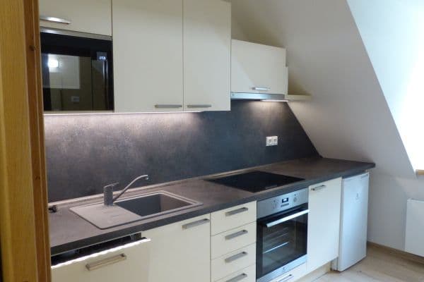 Prenájom bytu 2-izbový 68 m², Ondřejská, Karlovy Vary, Karlovarský kraj Prenájom bytu 2-izbový 68 m², Ondřejská, Karlovy Vary, Karlovarský kraj
