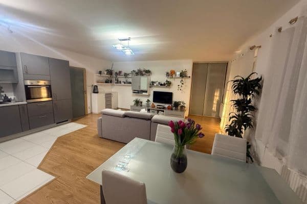 Prenájom bytu 2-izbový 63 m², Sloupecká, Prenájom bytu 2-izbový 63 m², Sloupecká,