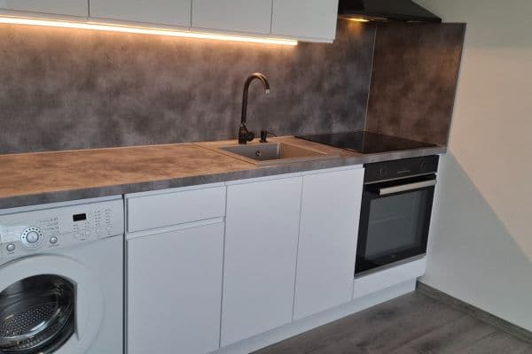 Prenájom bytu 2-izbový 40 m², Brandtova, Ústí nad Labem Prenájom bytu 2-izbový 40 m², Brandtova, Ústí nad Labem