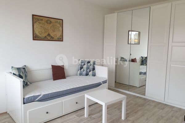 Prenájom bytu 1-izbový 30 m², Brodského, Hlavní město Praha Prenájom bytu 1-izbový 30 m², Brodského, Hlavní město Praha