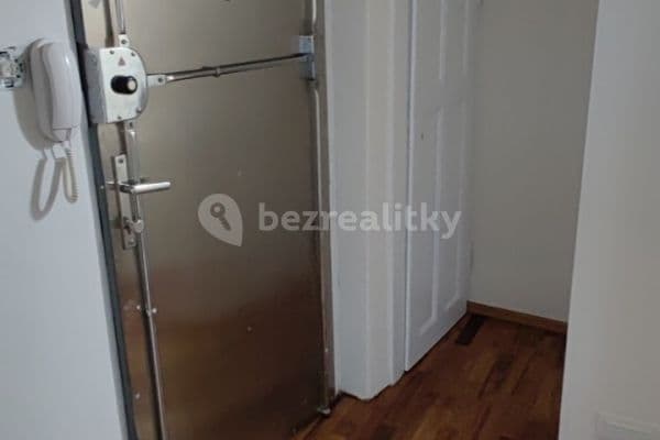 Prenájom bytu 2-izbový 62 m², Navrátilova, Praha Prenájom bytu 2-izbový 62 m², Navrátilova, Praha