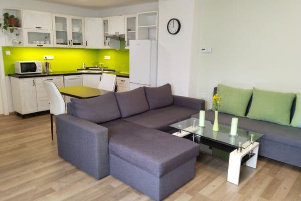 Prenájom bytu 3-izbový 68 m², Pod Vlkem, Praha, Praha Prenájom bytu 3-izbový 68 m², Pod Vlkem, Praha, Praha