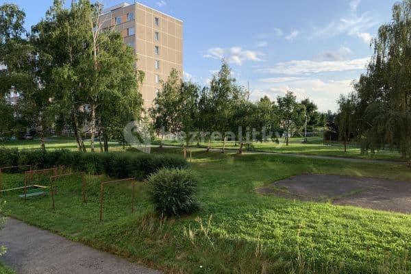 Prenájom bytu 3-izbový 85 m², Milady Horákové, Hradec Králové Prenájom bytu 3-izbový 85 m², Milady Horákové, Hradec Králové