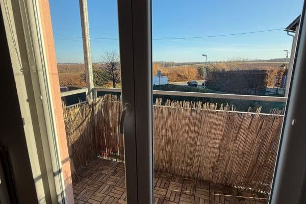 Prenájom bytu 2-izbový 62 m², Průběžná, Prenájom bytu 2-izbový 62 m², Průběžná,