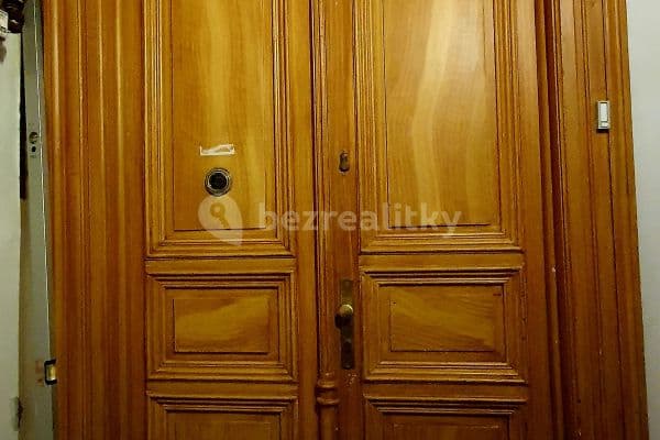 Prenájom bytu 1-izbový 30 m², Křižíkova, Hlavní město Praha Prenájom bytu 1-izbový 30 m², Křižíkova, Hlavní město Praha