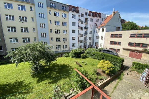Prenájom garáže 16 m², Pod Školou, Hlavní město Praha Prenájom garáže 16 m², Pod Školou, Hlavní město Praha