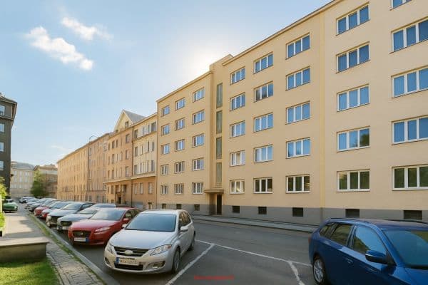 Prenájom bytu 3-izbový 83 m², Na Desátém, Prenájom bytu 3-izbový 83 m², Na Desátém,