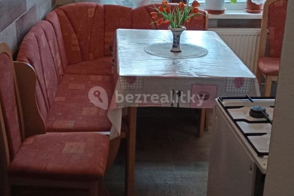 Prenájom bytu 3-izbový 80 m², Švermova, Nejdek Prenájom bytu 3-izbový 80 m², Švermova, Nejdek