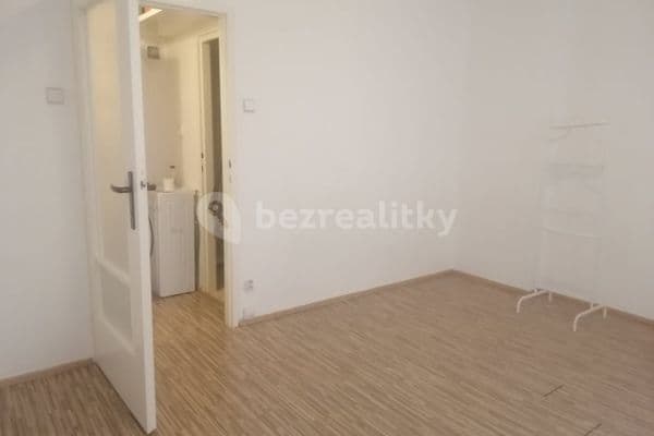 Prenájom bytu 1-izbový 24 m², Za Poříčskou bránou, Praha, Praha