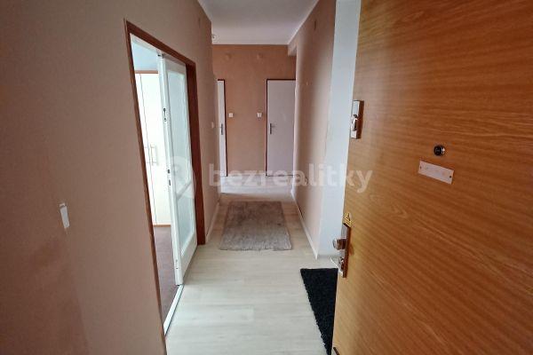 Prenájom bytu 2-izbový 56 m², Vítězslava Nezvala, Most, Ústecký kraj