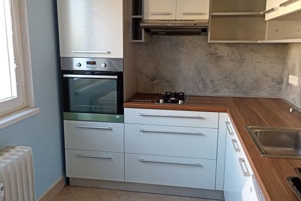 Prenájom bytu 2-izbový 57 m², Húskova, Brno Prenájom bytu 2-izbový 57 m², Húskova, Brno