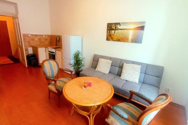 Prenájom bytu 2-izbový 51 m², Jaurisova, Praha Prenájom bytu 2-izbový 51 m², Jaurisova, Praha