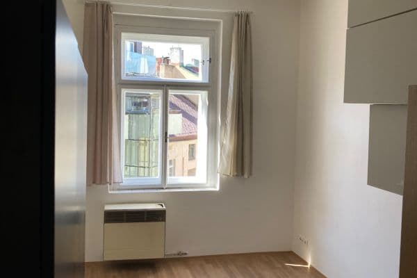 Prenájom bytu Garsoniéra 27 m², Mexická, Praha Prenájom bytu Garsoniéra 27 m², Mexická, Praha
