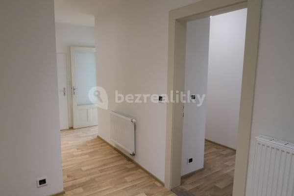Prenájom bytu 3-izbový 73 m², Jaselská, Hlavní město Praha Prenájom bytu 3-izbový 73 m², Jaselská, Hlavní město Praha