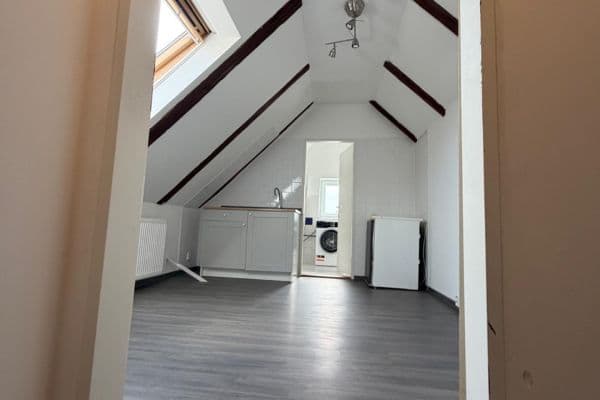 Prenájom bytu Garsoniéra 21 m², Slivenecká, Prenájom bytu Garsoniéra 21 m², Slivenecká,