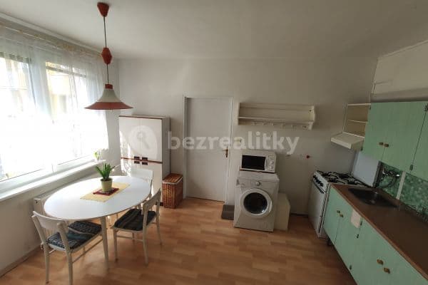 Prenájom bytu 1-izbový 36 m², Větrná, České Budějovice, Jihočeský kraj