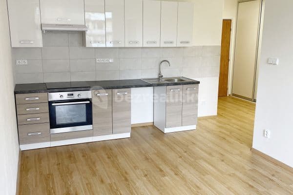 Prenájom bytu 2-izbový 40 m², Bělehradská, Most Prenájom bytu 2-izbový 40 m², Bělehradská, Most