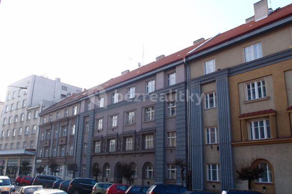 Prenájom bytu 1-izbový 34 m², Mánesova, Hradec Králové, Královéhradecký kraj