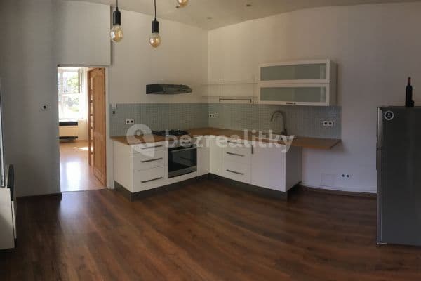 Prenájom bytu 1-izbový 44 m², Adamovská, Prenájom bytu 1-izbový 44 m², Adamovská,