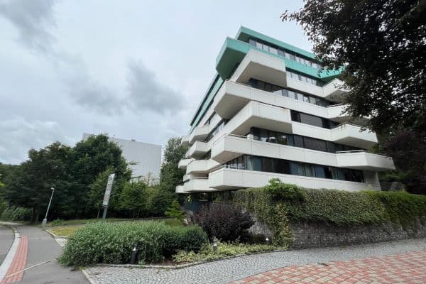 Prenájom garáže 15 m², Na Hřebenkách, Prenájom garáže 15 m², Na Hřebenkách,