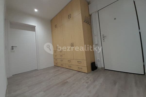 Prenájom bytu 2-izbový 53 m², Karlovy Vary, Karlovarský kraj