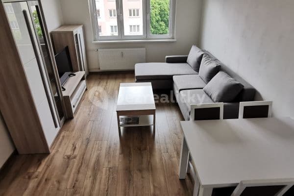 Prenájom bytu 2-izbový 56 m², Ostrov, Karlovarský kraj