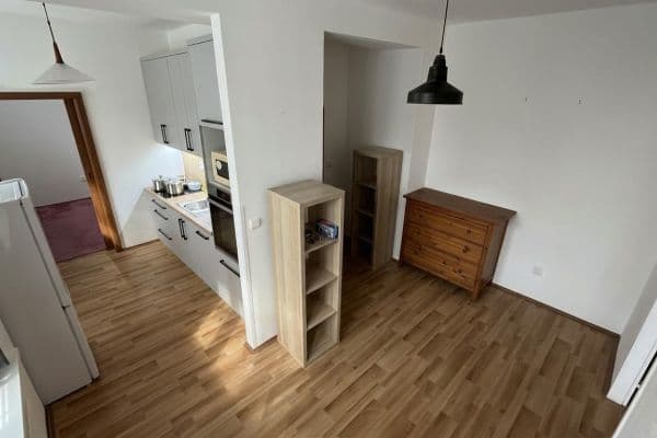 Prenájom bytu 2-izbový 40 m², Moskevská, Kladno Prenájom bytu 2-izbový 40 m², Moskevská, Kladno
