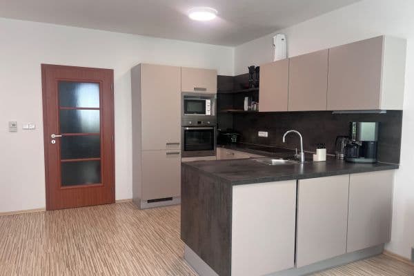 Prenájom bytu 2-izbový 62 m², B. Smetany, České Budějovice, Jihočeský kraj Prenájom bytu 2-izbový 62 m², B. Smetany, České Budějovice, Jihočeský kraj