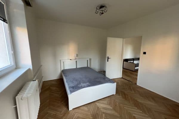 Prenájom bytu 2-izbový 60 m², Slovanská alej, Plzeň, Plzeňský kraj Prenájom bytu 2-izbový 60 m², Slovanská alej, Plzeň, Plzeňský kraj