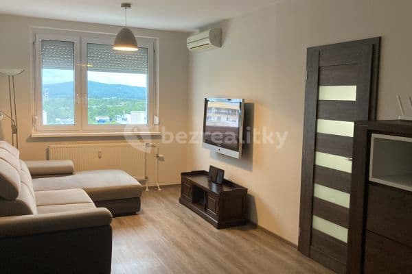 Prenájom bytu 3-izbový 67 m², Petržalka, Bratislavský kraj