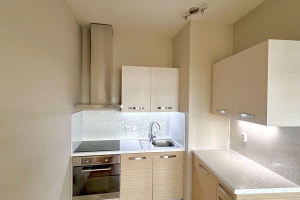 Predaj bytu 1-izbový 38 m², Nademlejnská, Praha Predaj bytu 1-izbový 38 m², Nademlejnská, Praha
