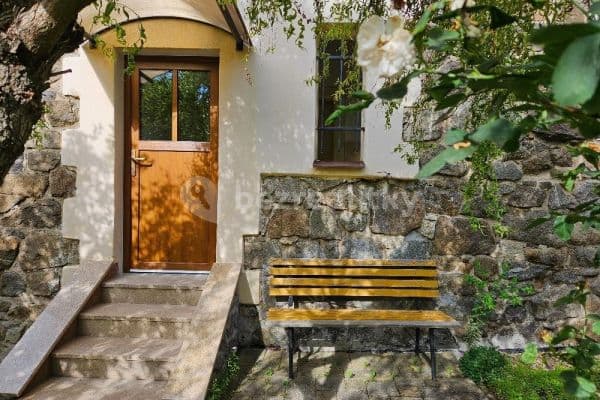 Prenájom bytu 1-izbový 40 m², Tismenická, Tábor, Jihočeský kraj Prenájom bytu 1-izbový 40 m², Tismenická, Tábor, Jihočeský kraj