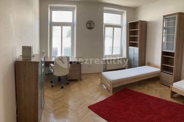 Prenájom bytu 2-izbový 62 m², Bratislava - mestská časť Staré Mesto, Bratislavský kraj