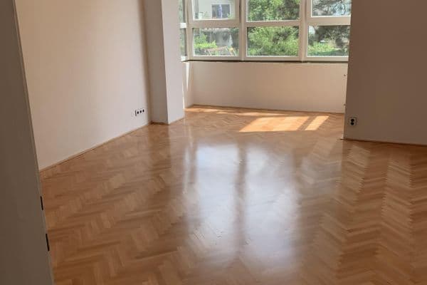 Prenájom bytu 2-izbový 75 m², Mišákova, Olomouc Prenájom bytu 2-izbový 75 m², Mišákova, Olomouc