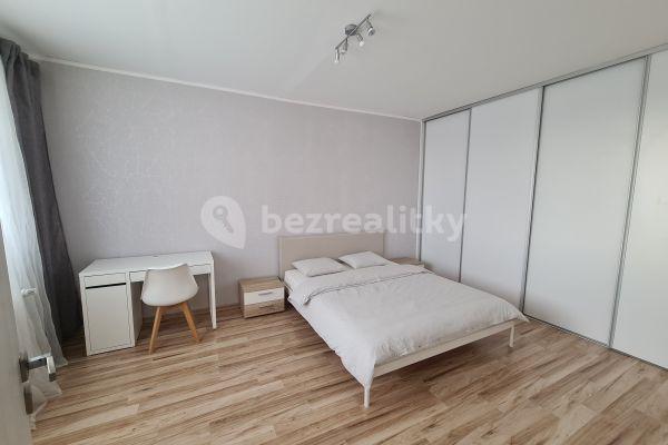 Prenájom bytu 2-izbový 55 m², Petržalka, Bratislavský kraj