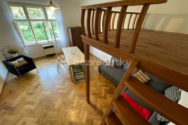 Prenájom bytu 2-izbový 58 m², Pod Sokolovnou, Prenájom bytu 2-izbový 58 m², Pod Sokolovnou,