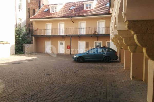 Prenájom bytu 2-izbový 77 m², Staroměstské náměstí, Mladá Boleslav, Středočeský kraj Prenájom bytu 2-izbový 77 m², Staroměstské náměstí, Mladá Boleslav, Středočeský kraj