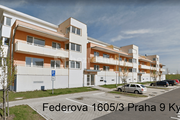 Prenájom bytu 3-izbový 80 m², Praha, Praha